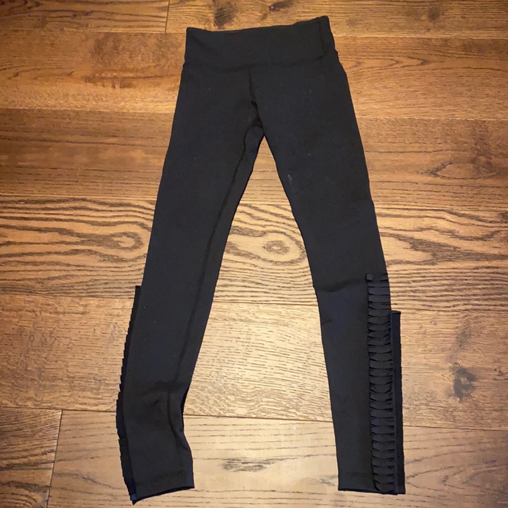 Black lululemon